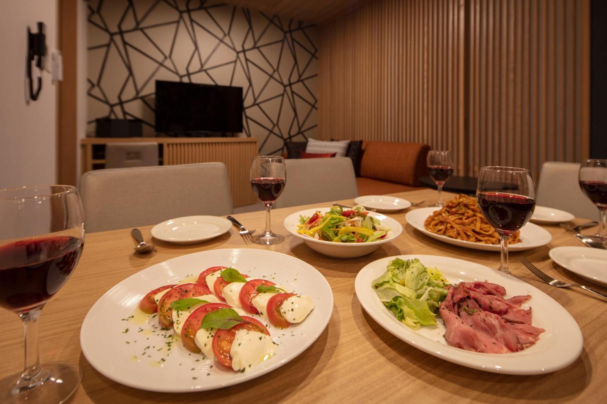 Tokyu Vacations Osaka Midosuji Hotel Bagian luar foto